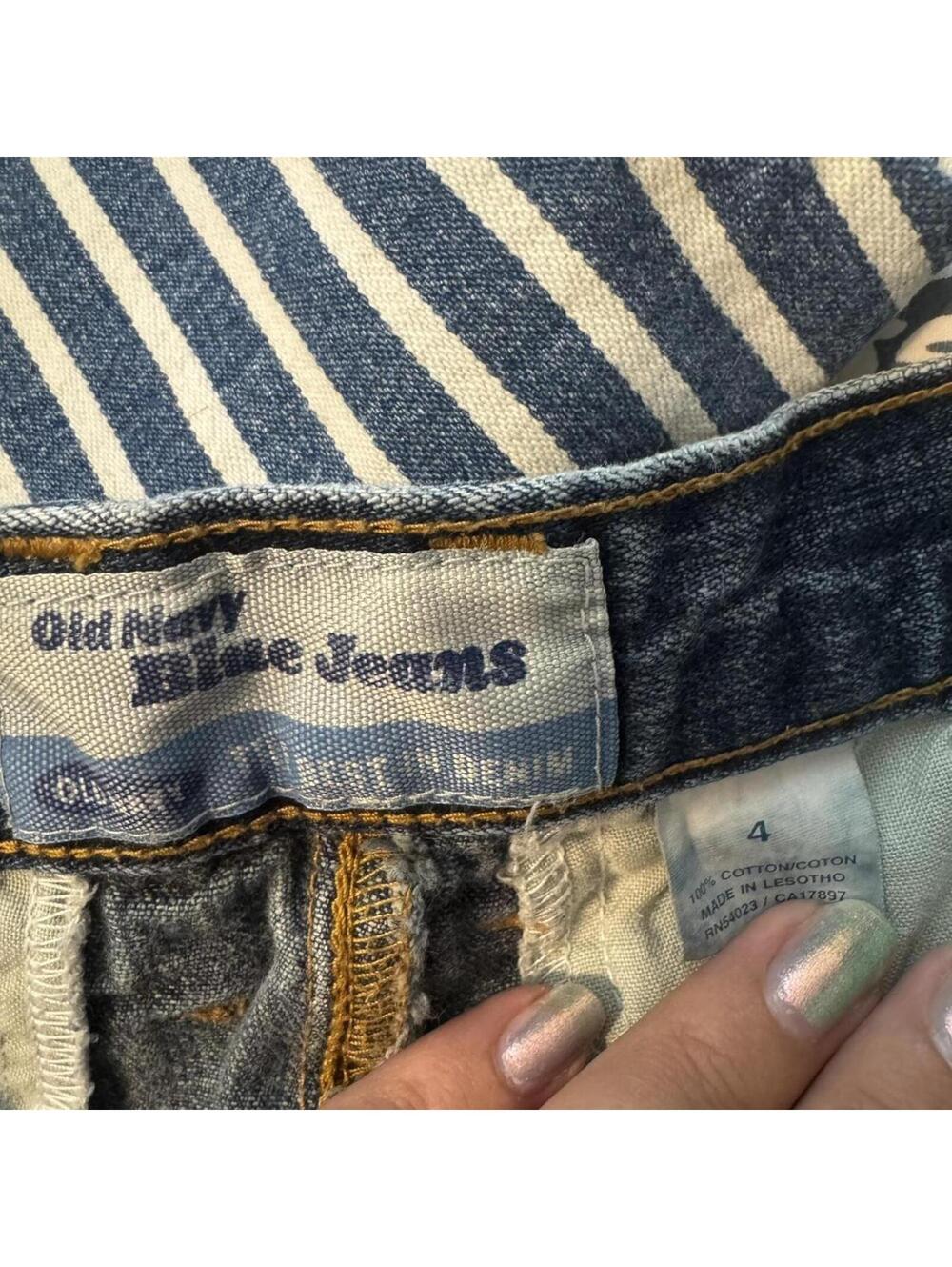 Y2K‎ Vintage Retro Old Navy Denim Shorts, Size 4 - Picture 3 of 3